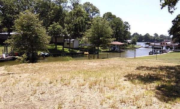 0.33 Acres of Residential Land for Sale in Gun Barrel City, Texas