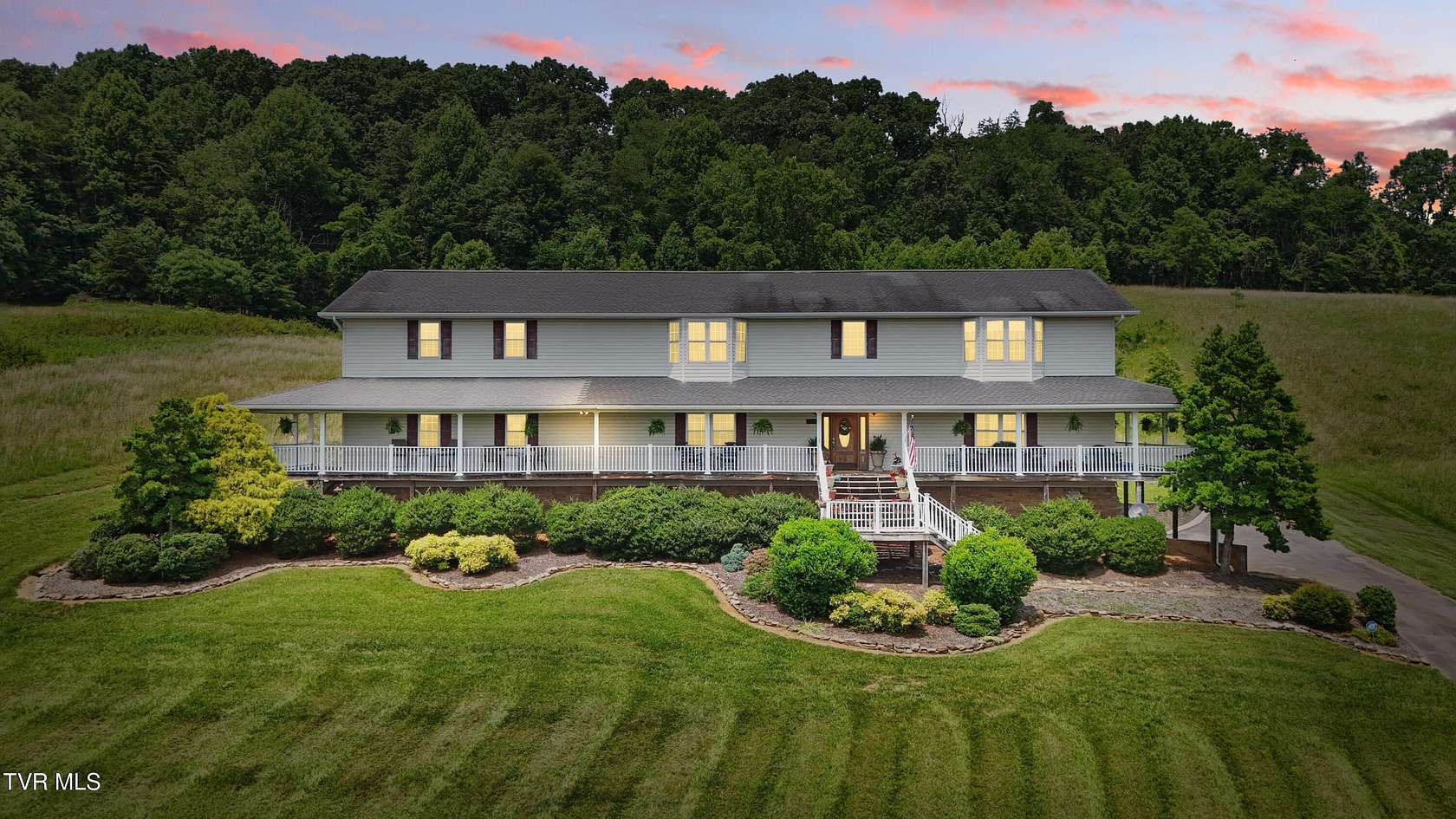 5.26 Acres of Residential Land with Home for Sale in Kingsport, Tennessee