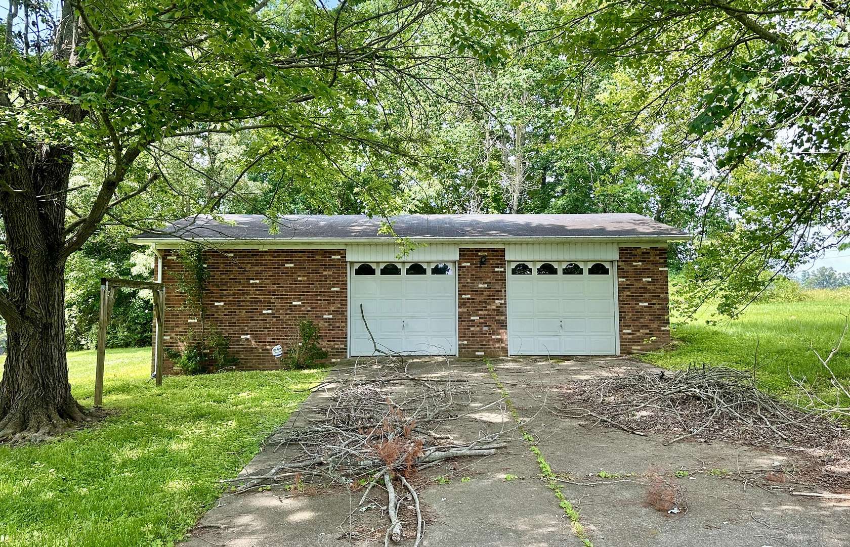 0.45 Acres of Residential Land for Sale in Eubank, Kentucky