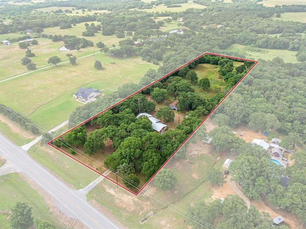 5 Acres of Residential Land with Home for Sale in Denison, Texas
