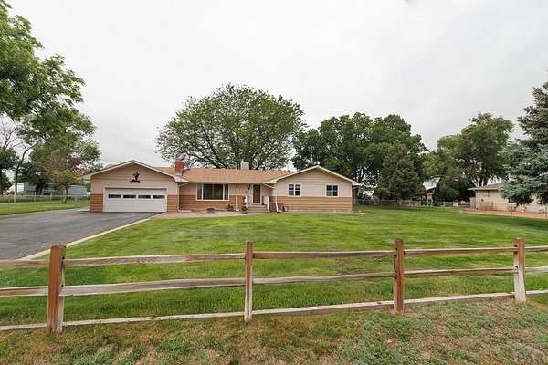 2 Acres of Residential Land with Home for Sale in Pueblo, Colorado