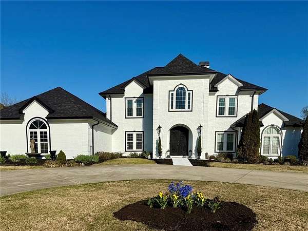 12 Acres of Land with Home for Sale in Conyers, Georgia