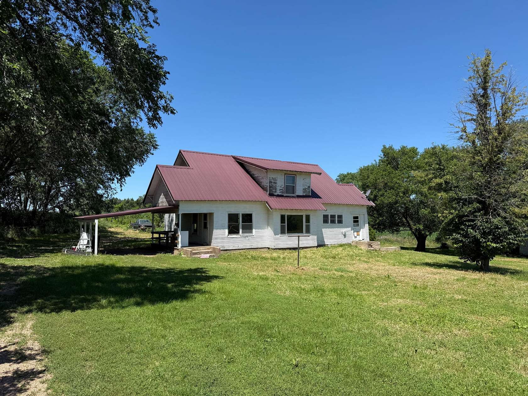 10 Acres of Land with Home for Sale in Niobrara, Nebraska