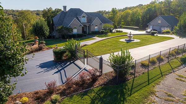 3.12 Acres of Residential Land with Home for Sale in Morgantown, Kentucky