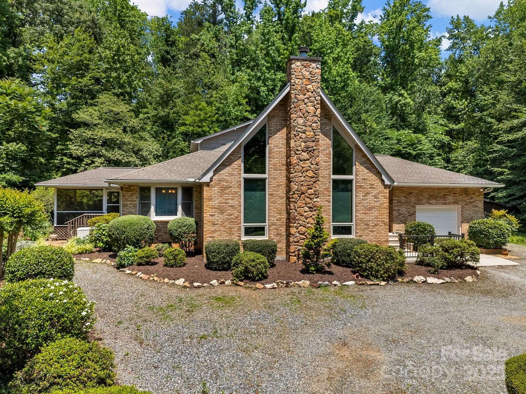 1.56 Acres of Residential Land with Home for Sale in Columbus, North Carolina