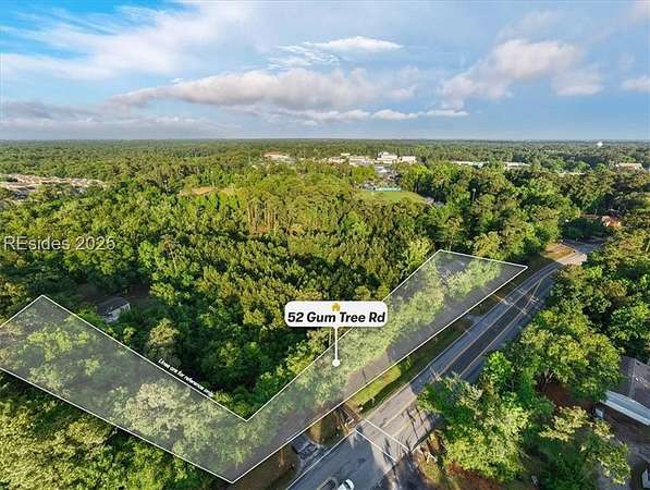 0.9 Acres of Residential Land for Sale in Hilton Head Island, South Carolina