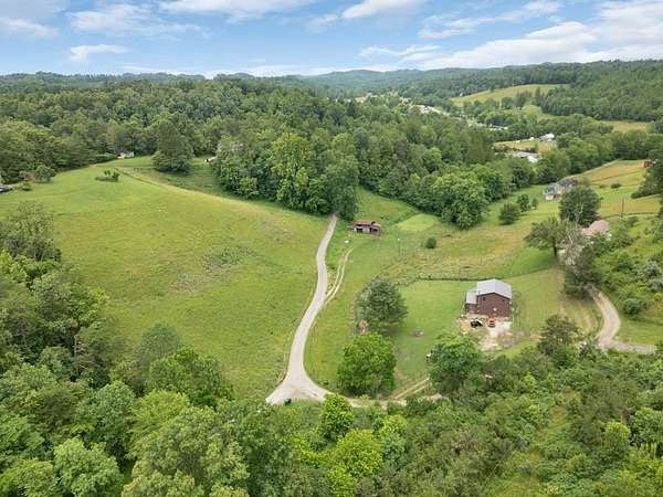 10 Acres of Land with Home for Sale in Flatgap, Kentucky