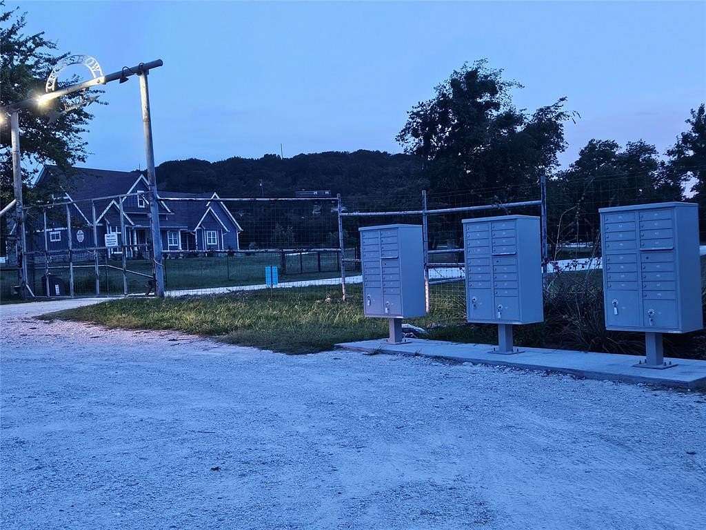 10 Acres of Recreational Land for Sale in Meridian, Texas