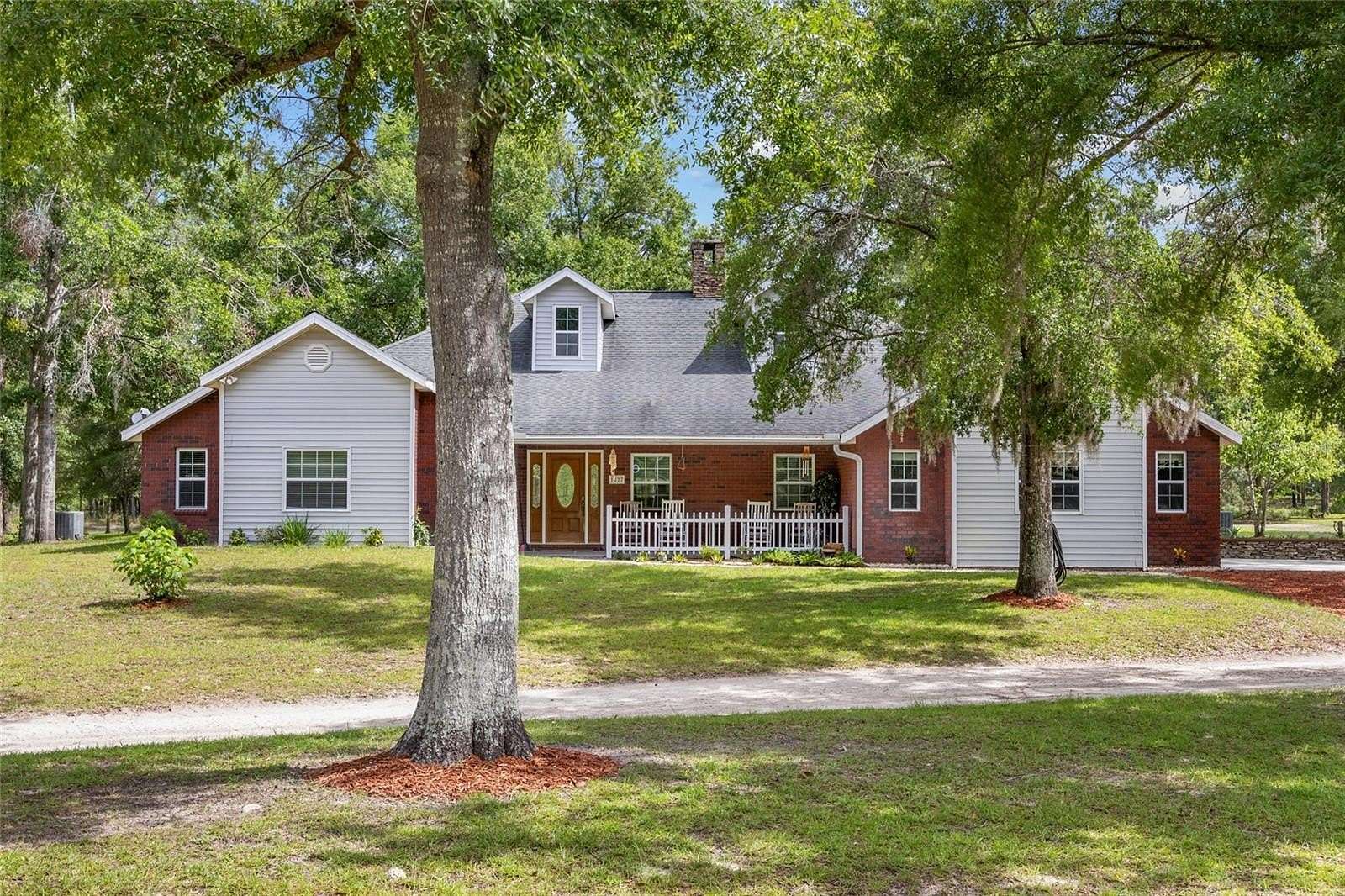 20 Acres of Land with Home for Sale in Fort White, Florida