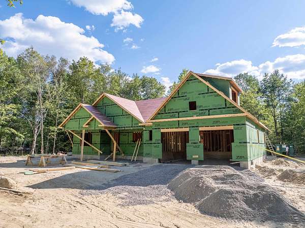 3.45 Acres of Residential Land with Home for Sale in Meredith, New Hampshire