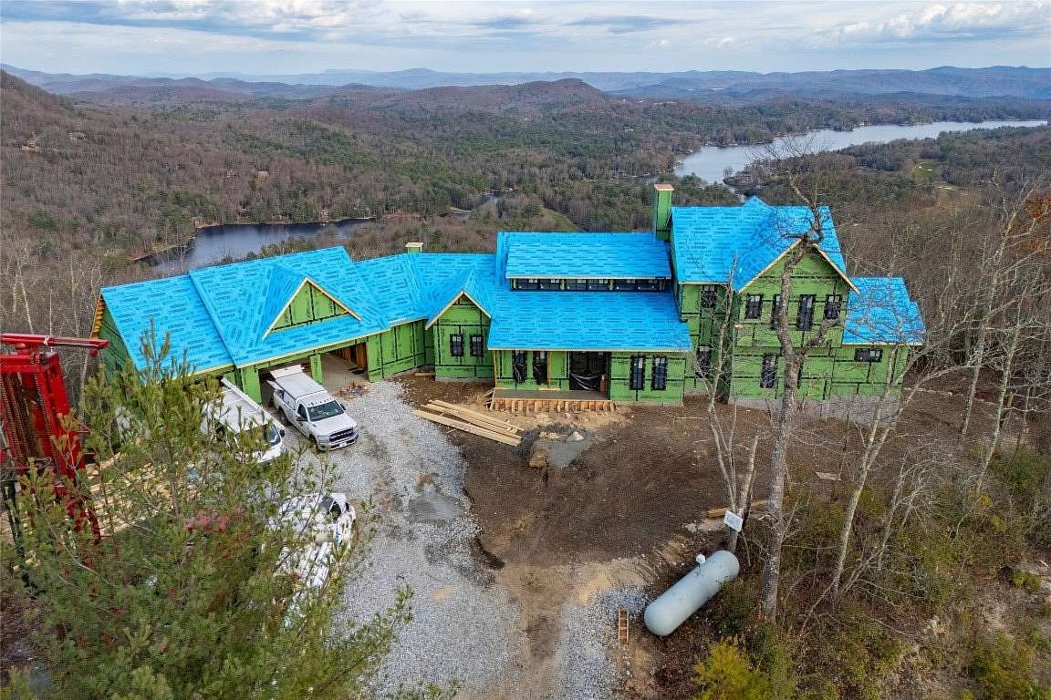 2 Acres of Residential Land with Home for Sale in Lake Toxaway, North Carolina