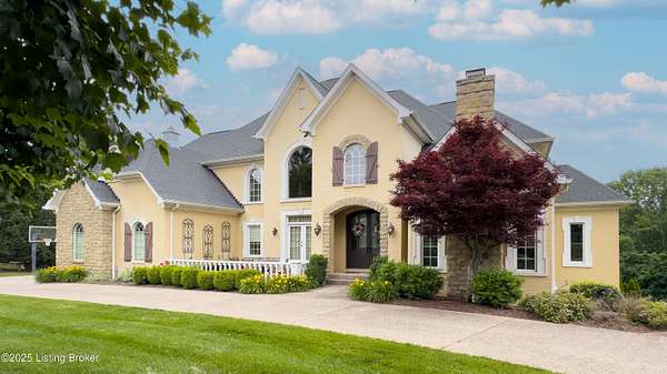 3.19 Acres of Residential Land with Home for Sale in Prospect, Kentucky