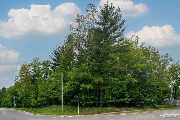 0.75 Acres of Mixed-Use Land for Sale in Marquette, Michigan