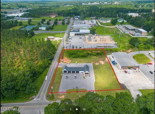 1.6 Acres of Improved Commercial Land for Sale in Wiggins, Mississippi