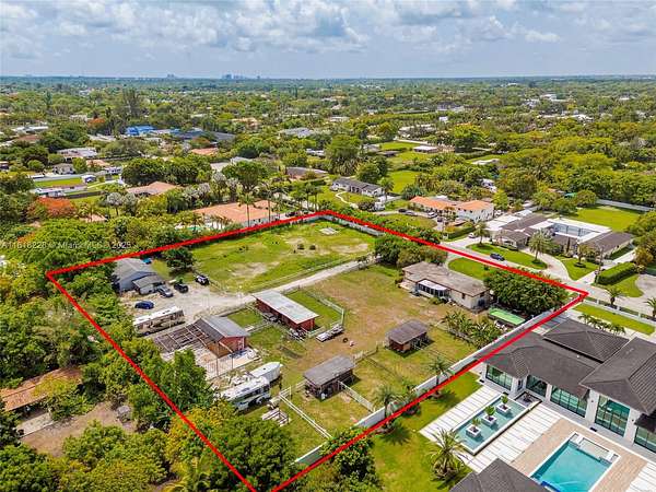 2.5 Acres of Residential Land with Home for Sale in Miami, Florida