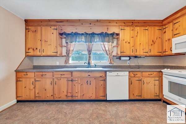 8.88 Acres of Residential Land with Home for Sale in Bassett, Virginia