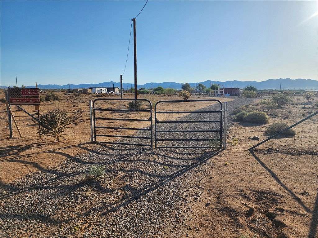 4.35 Acres of Residential Land for Sale in Golden Valley, Arizona