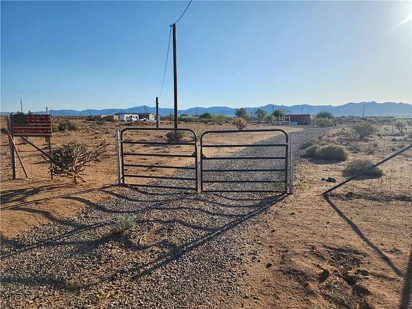 4.35 Acres of Residential Land for Sale in Golden Valley, Arizona