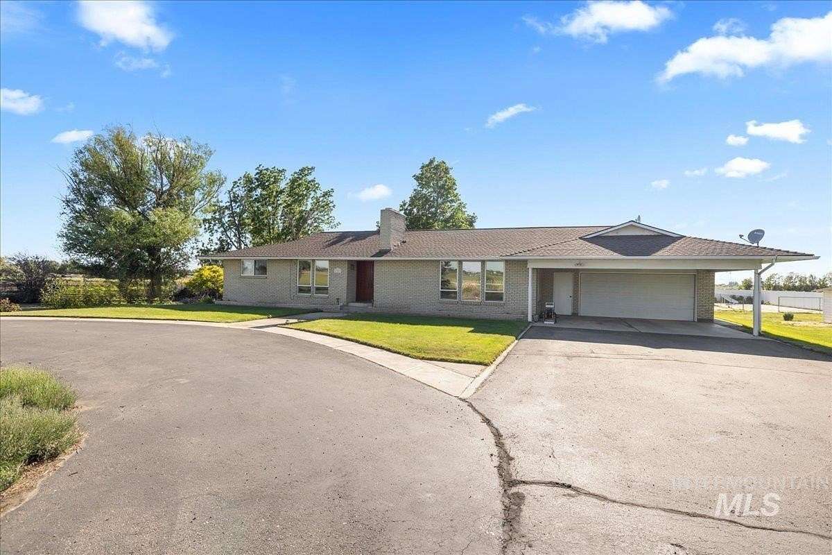 27.3 Acres of Agricultural Land with Home for Sale in Kuna, Idaho