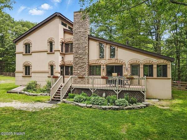 2.14 Acres of Residential Land with Home for Sale in Milford, Pennsylvania