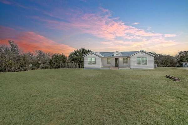 2.89 Acres of Residential Land with Home for Sale in Fredericksburg, Texas