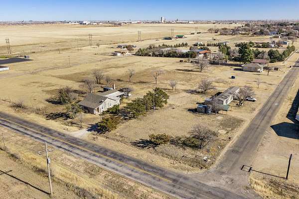 5.57 Acres of Improved Mixed-Use Land for Sale in Amarillo, Texas