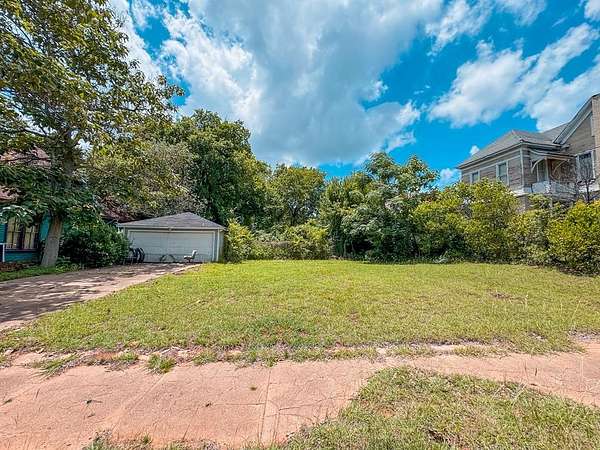 0.23 Acres of Land for Sale in Palestine, Texas