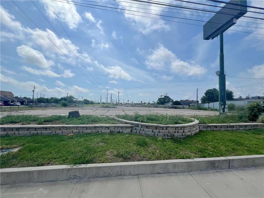 2 Acres of Commercial Land for Sale in Corpus Christi, Texas