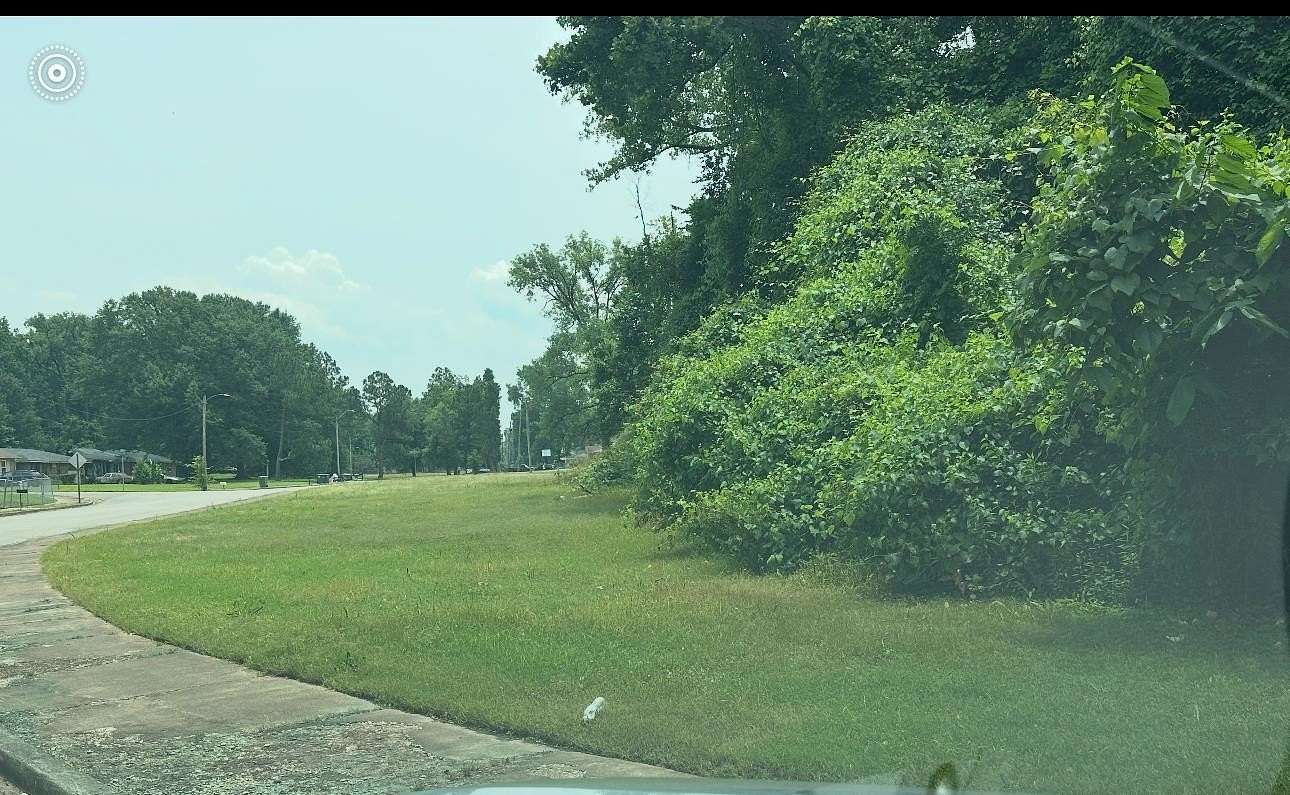 2 Acres of Mixed-Use Land for Sale in Memphis, Tennessee