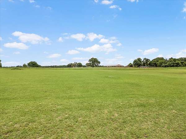 1 Acre of Residential Land for Sale in Millsap, Texas