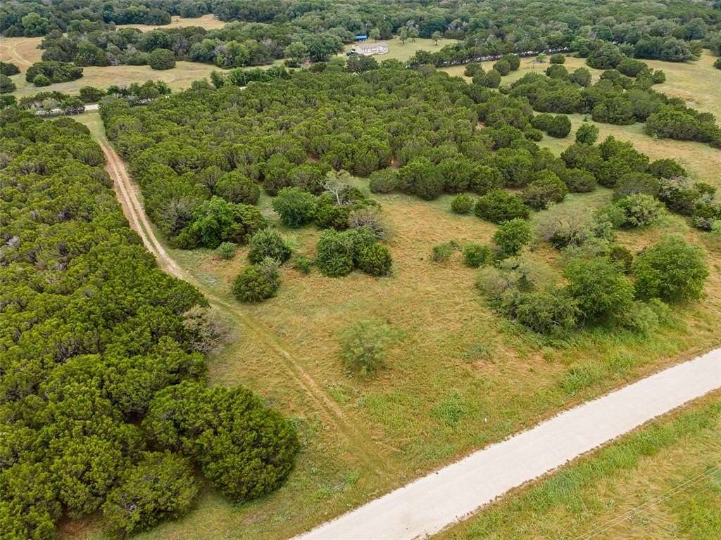 10 Acres of Recreational & Residential Land for Sale in Meridian, Texas