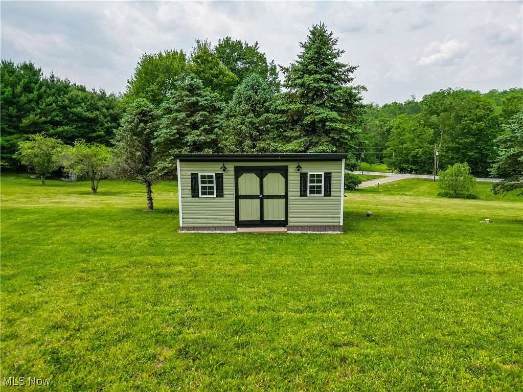 1 Acre of Land for Sale in Richmond, Ohio