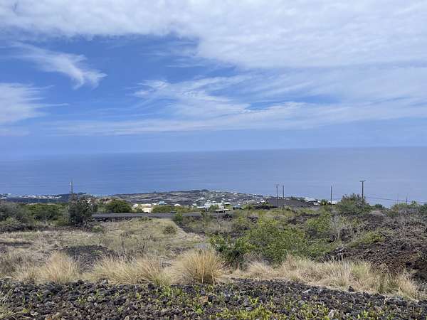 1 Acre of Residential Land for Sale in Captain Cook, Hawaii