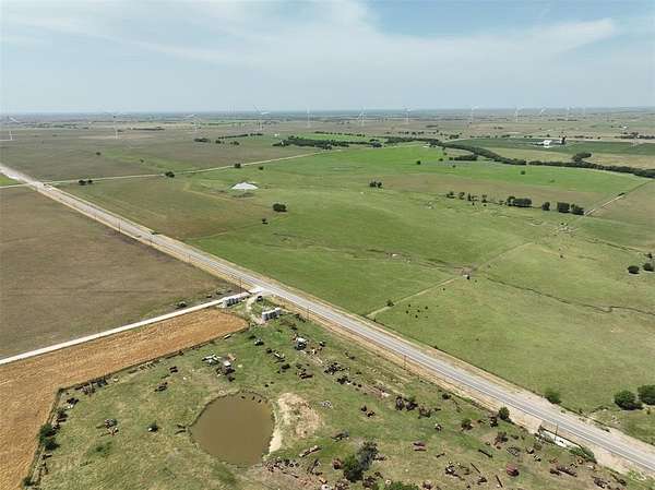 111 Acres of Agricultural Land for Sale in Muenster, Texas