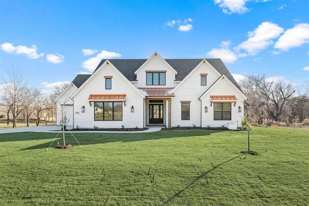 2 Acres of Residential Land with Home for Sale in Aledo, Texas