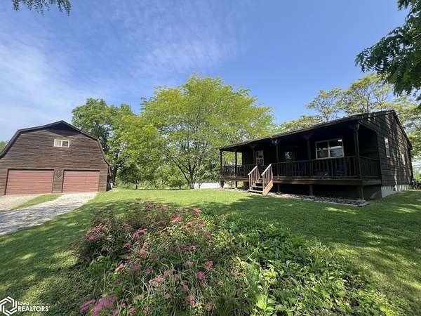 7 Acres of Residential Land with Home for Sale in Leon, Iowa