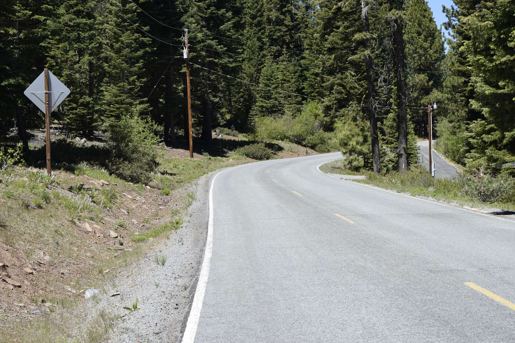 1 Acre of Residential Land for Sale in Alturas, California