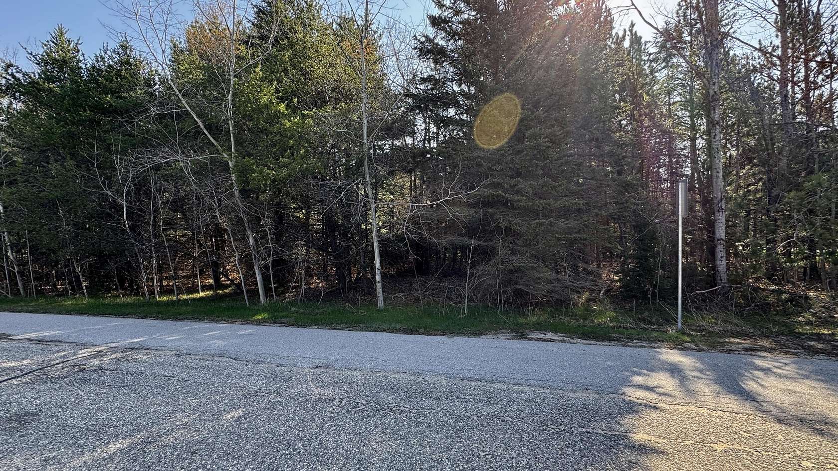 0.97 Acres of Residential Land for Sale in Cadillac, Michigan