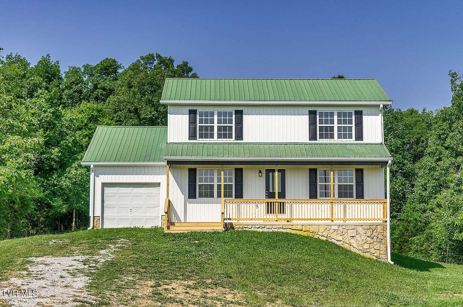 5.49 Acres of Residential Land with Home for Sale in Mosheim, Tennessee