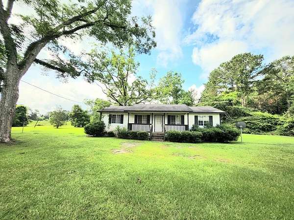 6.35 Acres of Residential Land with Home for Sale in Thomasville, Georgia