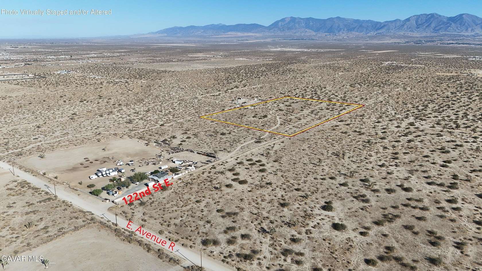 10.7 Acres of Land for Sale in Littlerock, California