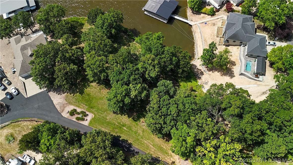 0.89 Acres of Residential Land for Sale in Sunrise Beach, Missouri