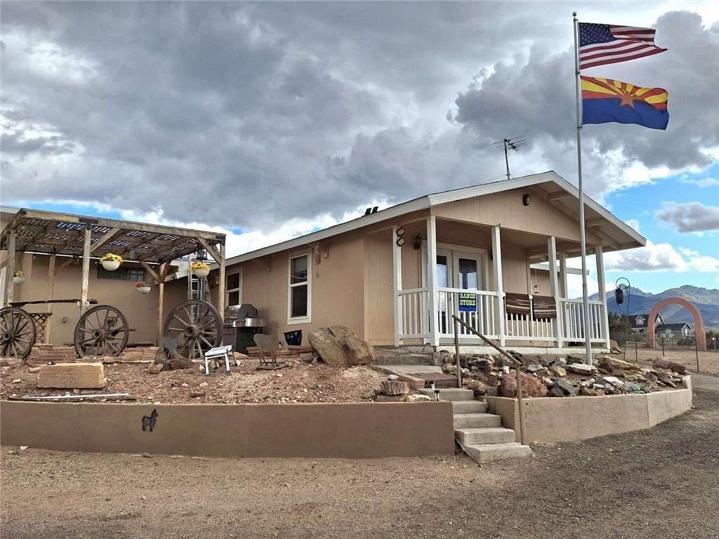 5.88 Acres of Land with Home for Sale in Kingman, Arizona