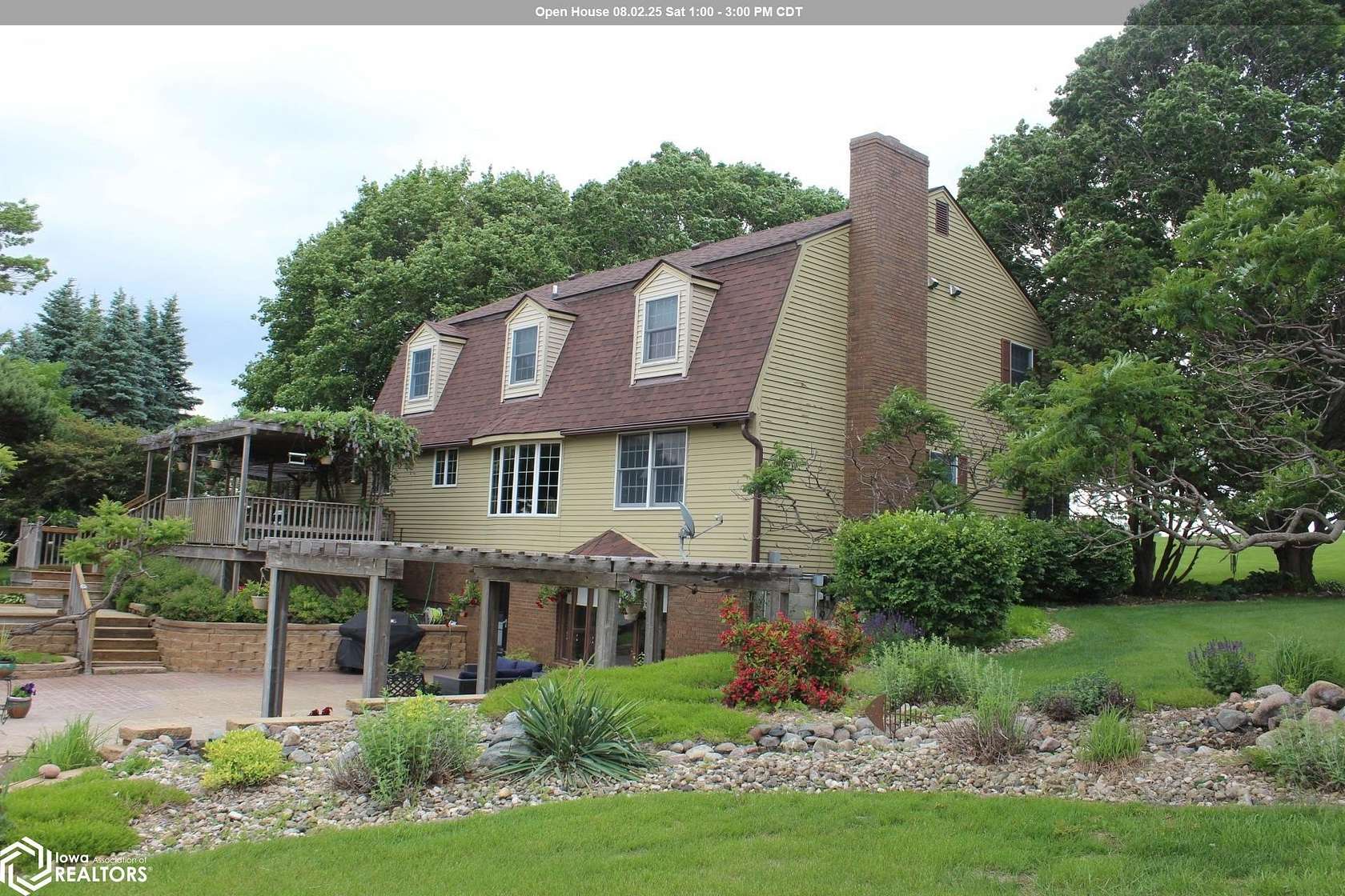 1.7 Acres of Residential Land with Home for Sale in Mason City, Iowa