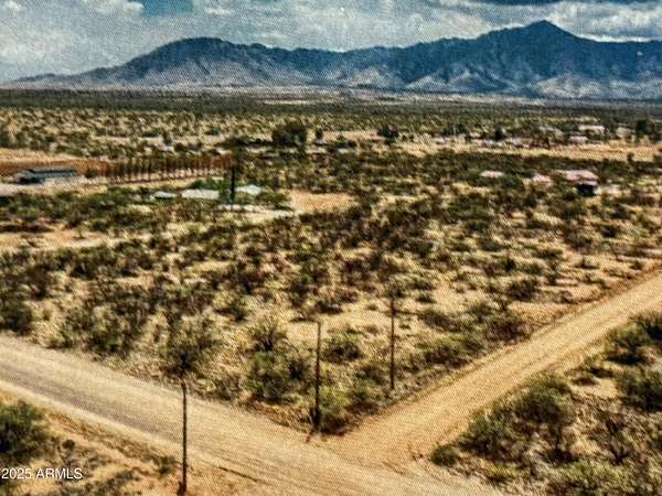 4.8 Acres of Residential Land for Sale in Hereford, Arizona
