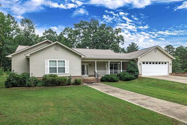 15.2 Acres of Land with Home for Sale in Bismarck, Arkansas