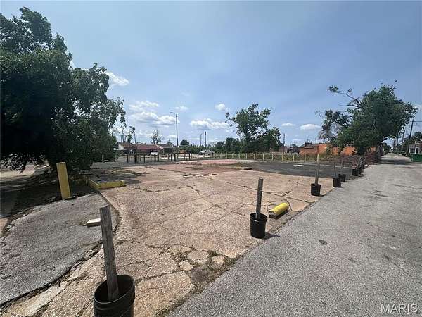 0.12 Acres of Commercial Land for Sale in St. Louis, Missouri