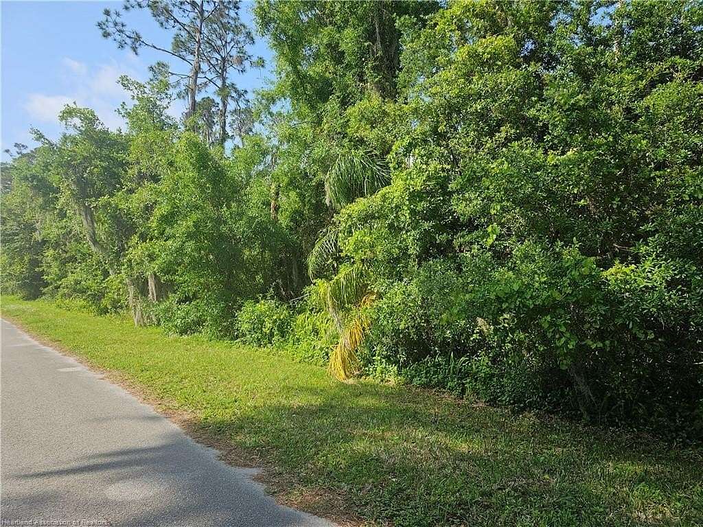 0.5 Acres of Residential Land for Sale in Sebring, Florida
