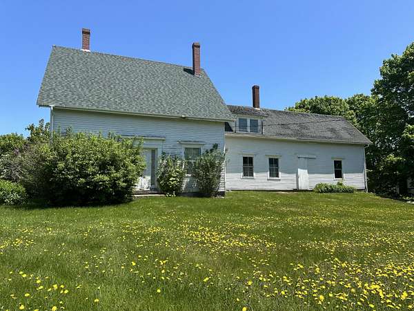 60 Acres of Recreational Land with Home for Sale in Vinalhaven, Maine