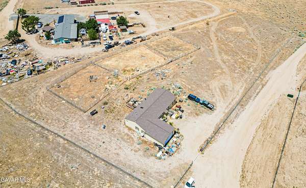 2.6 Acres of Residential Land with Home for Sale in Lancaster, California